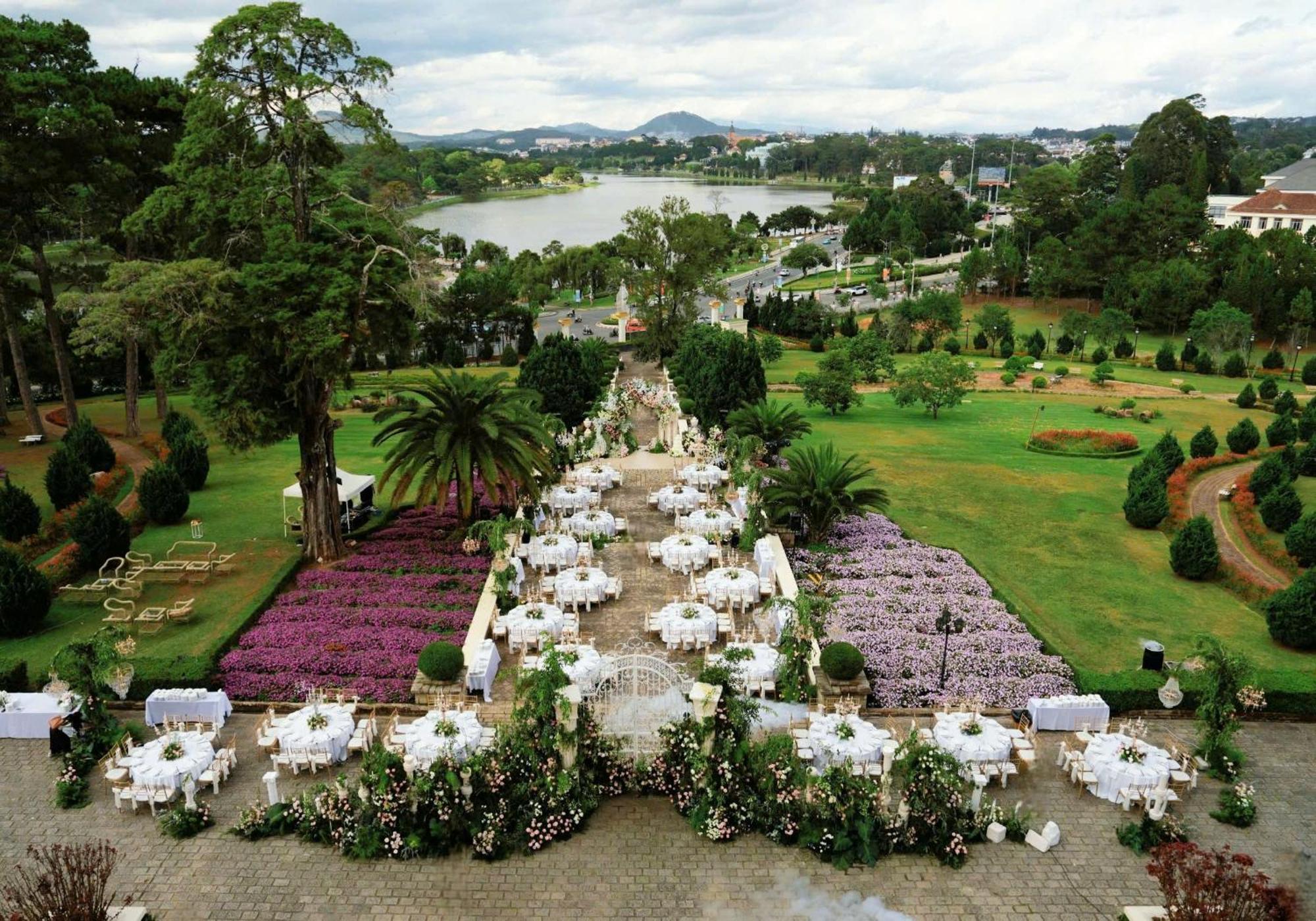 Dalat Palace Heritage Hotel Bagian luar foto