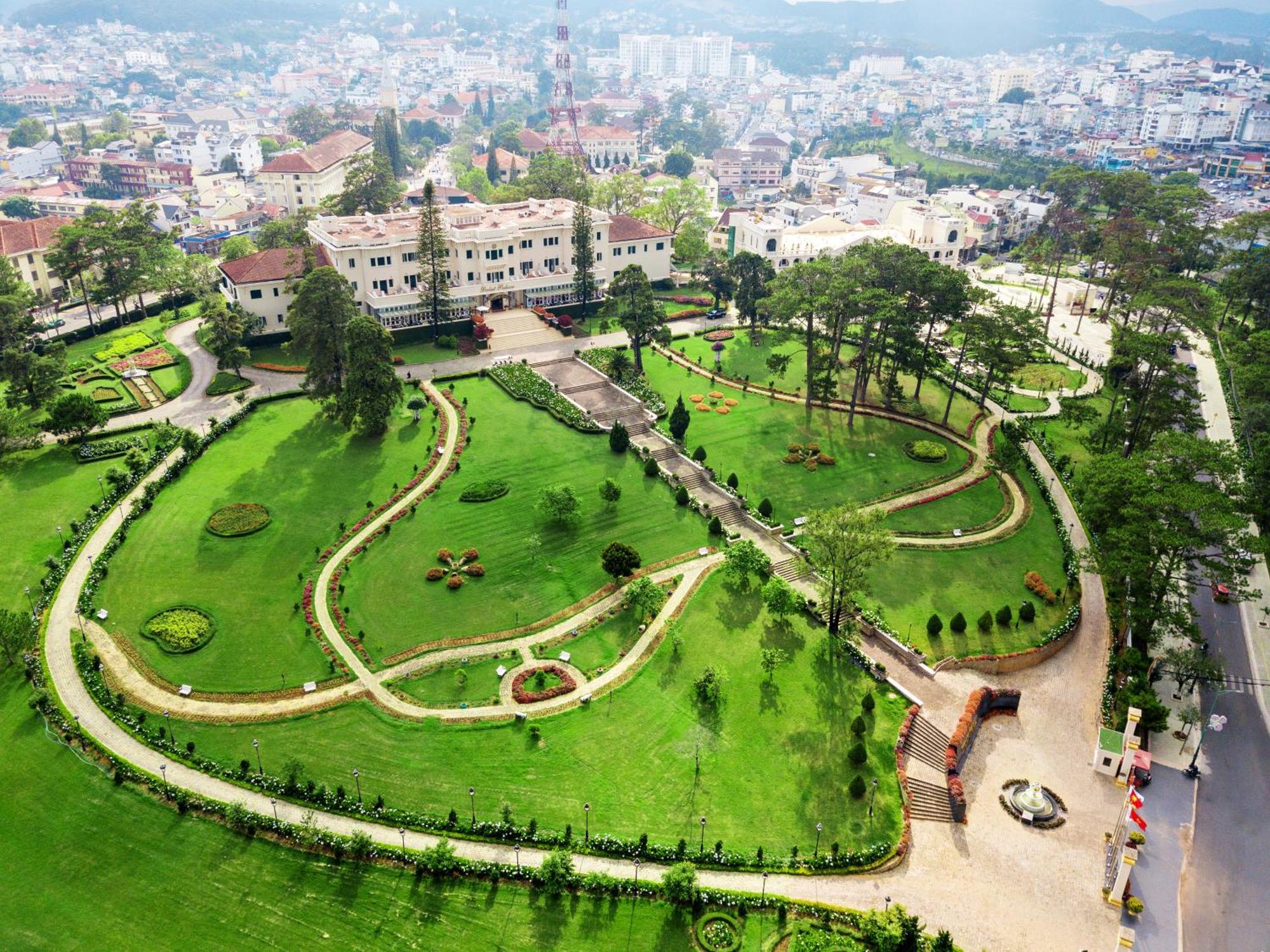 Dalat Palace Heritage Hotel Bagian luar foto